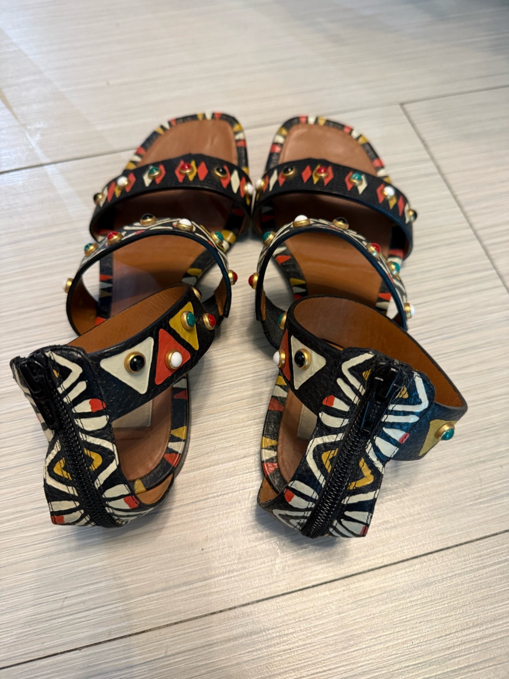 Valentino Garavani Studded Ethnic-Print Leather Flat Sandals - Picture 4 of 6